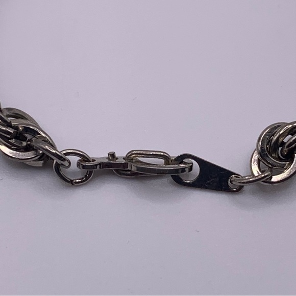 ♥️ Sale 3for$15! Silver tone twisted chain bracelet 6.75” - Picture 3 of 4